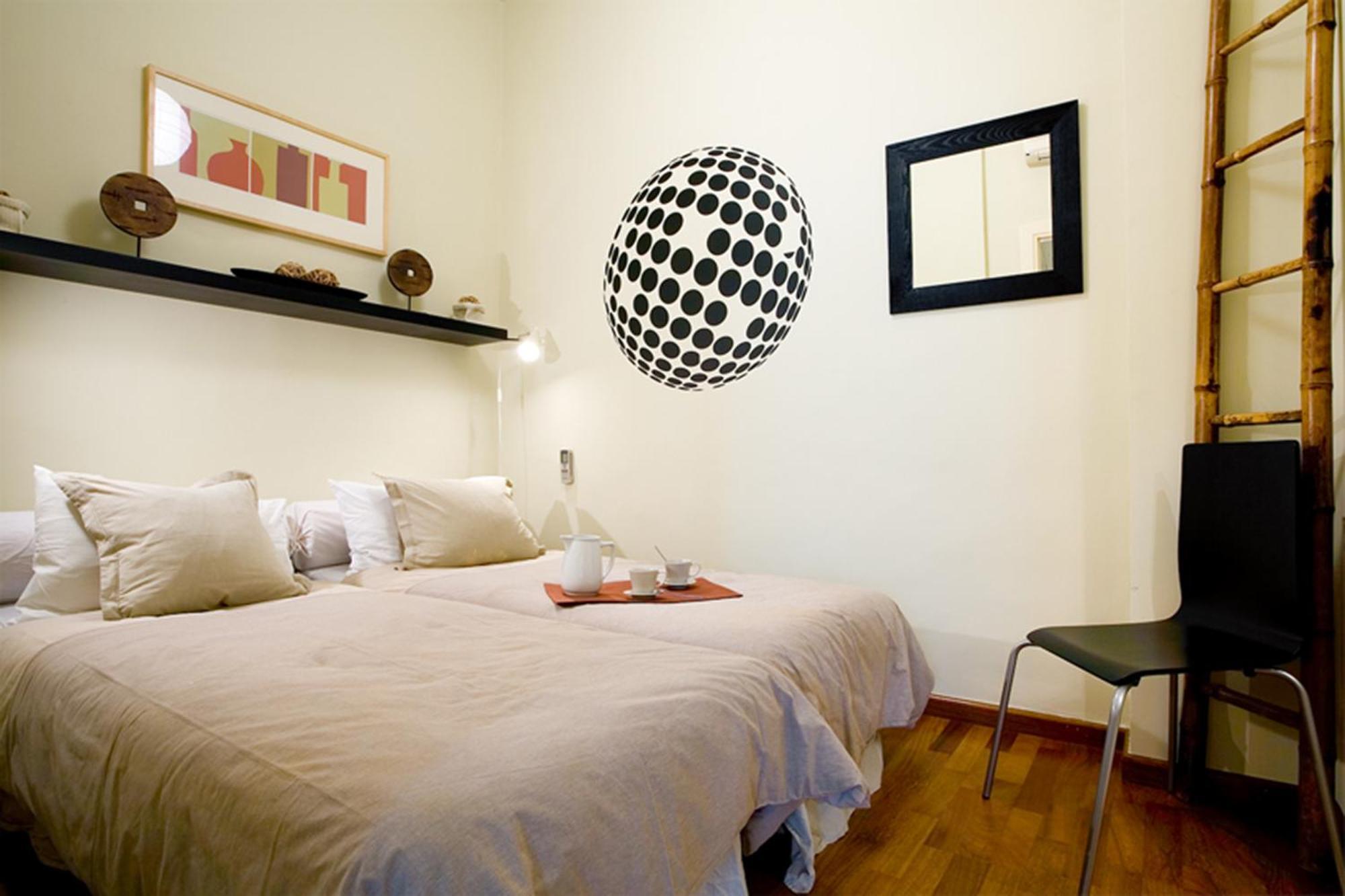 Picasso Apartment